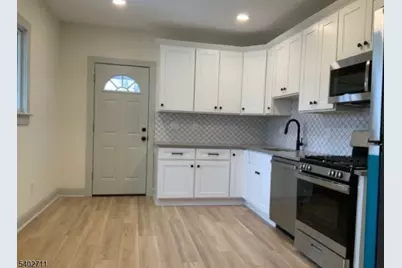 21 Bartholdi Ave, Butler, NJ 07405 - Photo 3