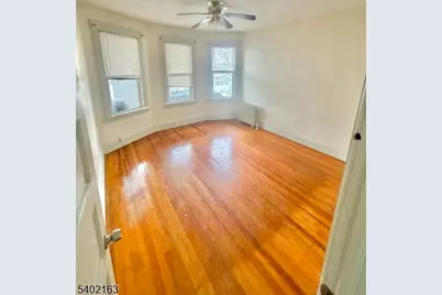 27 Sears Pl, Clifton, NJ 07011 - Photo 3