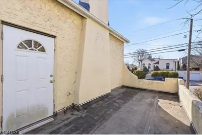 283 Pasadena Ave, Hasbrouck Heights, NJ 07604 - Photo 41