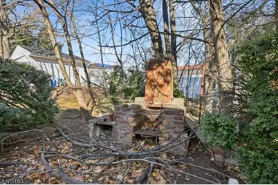 283 Pasadena Ave, Hasbrouck Heights, NJ 07604 - Photo 43