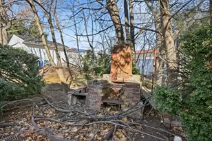 283 Pasadena Ave, Hasbrouck Heights, NJ 07604 - Photo 43