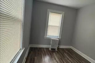 421 Berwick St, Orange, NJ 07050 - Photo 5