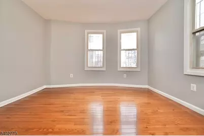 151 Vermont Ave, Newark, NJ 07106 - Photo 11