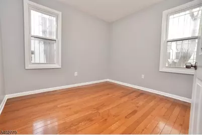 151 Vermont Ave, Newark, NJ 07106 - Photo 17