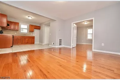 151 Vermont Ave, Newark, NJ 07106 - Photo 9