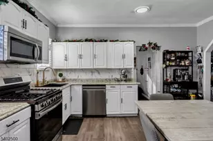 357 N 11th St, Newark, NJ 07107 - Photo 9