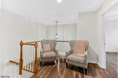 344 Shannon Ct, Lopatcong Township, NJ 08865 - Photo 19