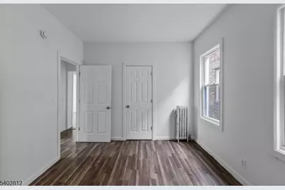 268 Leslie St, Newark, NJ 07112 - Photo 7