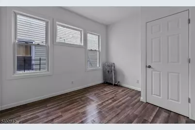 268 Leslie St, Newark, NJ 07112 - Photo 3