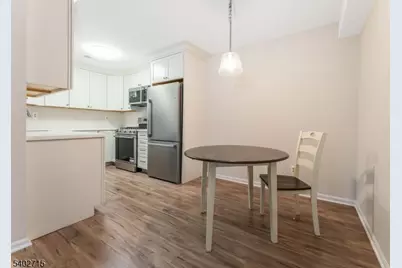 109 Stratford Place, Bridgewater, NJ 08805 - Photo 7