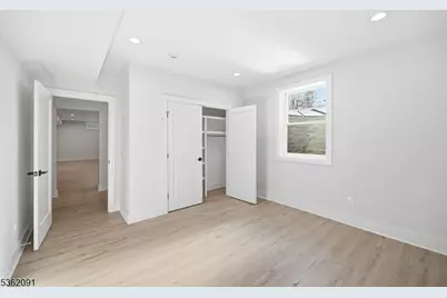 4 Maplewood Dr, Livingston, NJ 07039 - Photo 35