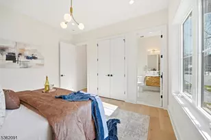 4 Maplewood Dr, Livingston, NJ 07039 - Photo 23