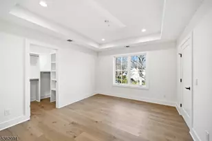 4 Maplewood Dr, Livingston, NJ 07039 - Photo 39