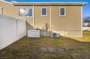 63 W William St, Lincoln Park, NJ 07035 - Photo 27