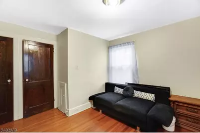 33 Becker Ter, Irvington, NJ 07111 - Photo 7