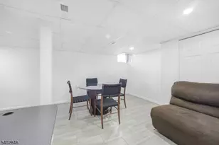 38 Sherwood St, Clifton, NJ 07013 - Photo 17