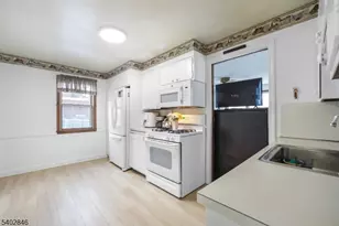 38 Sherwood St, Clifton, NJ 07013 - Photo 13