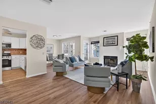 11 Evergreen Dr, Clifton, NJ 07014 - Photo 3