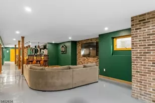 21 Starrett Ct, Sparta Township, NJ 07871 - Photo 37