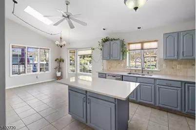 6 Hoagland Ct, Bridgewater, NJ 08807 - Photo 7