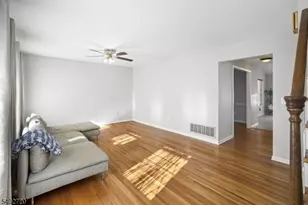 6 Hoagland Ct, Bridgewater, NJ 08807 - Photo 5