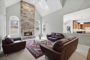 13 Old Schoolhouse Rd, Bethlehem Township, NJ 08802 - Photo 7