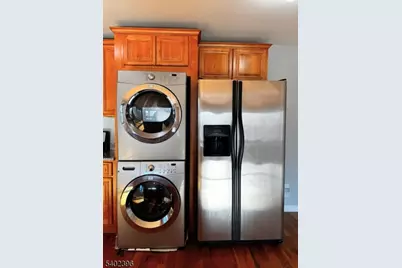 104 Luttgen Pl #4, Linden, NJ 07036 - Photo 3