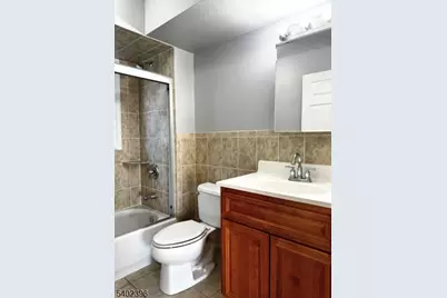 104 Luttgen Pl #4, Linden, NJ 07036 - Photo 9