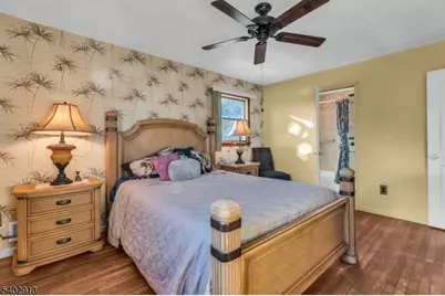 805 Hastings Ln, Point Pleasant Beach, NJ 08742 - Photo 11