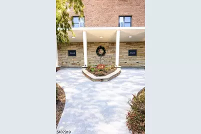 208 Anderson St #7SG, Hackensack, NJ 07601 - Photo 3