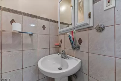 117 10th St, Passaic, NJ 07055 - Photo 5