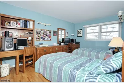 18 Schirra Dr, Wanaque, NJ 07465 - Photo 21