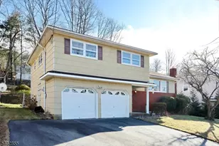 18 Schirra Dr, Wanaque, NJ 07465 - Photo 37