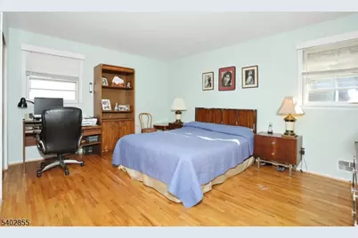 18 Schirra Dr, Wanaque, NJ 07465 - Photo 17