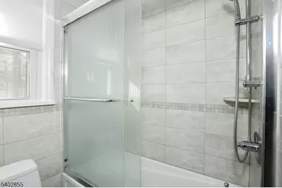 18 Schirra Dr, Wanaque, NJ 07465 - Photo 27