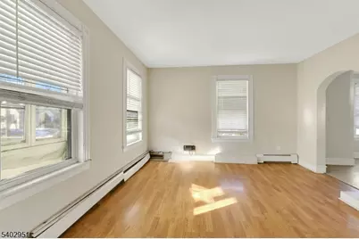 63 Wyckoff Ave, Waldwick, NJ 07463 - Photo 5