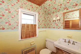 10 Red Maple Ln, Kenilworth, NJ 07033 - Photo 5