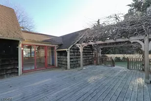 10 Red Maple Ln, Kenilworth, NJ 07033 - Photo 7