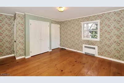 10 Red Maple Ln, Kenilworth, NJ 07033 - Photo 13