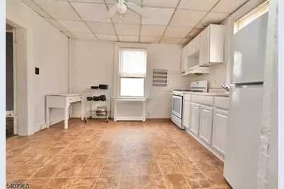 214 Ashland Ave, Bloomfield, NJ 07003 - Photo 7