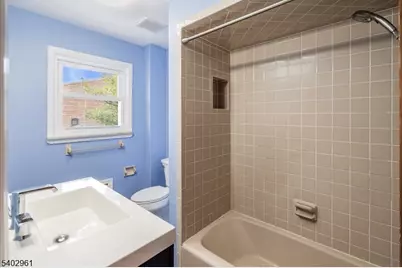 23 Tiffany Pl, Irvington, NJ 07111 - Photo 7