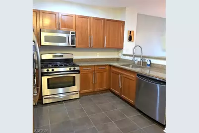 30 Freedomway #102, Jersey City, NJ 07305 - Photo 11