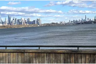 30 Freedom Way, Jersey City, NJ 07305 - Photo 39