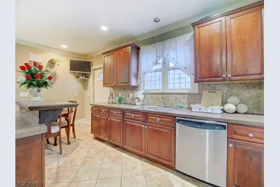 320 Clifton Ave, Newark, NJ 07104 - Photo 7