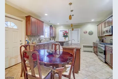 320 Clifton Ave, Newark, NJ 07104 - Photo 9