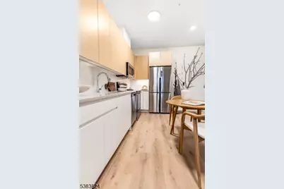 431 Dr Mlk Jr Blvd #516, East Orange, NJ 07018 - Photo 13