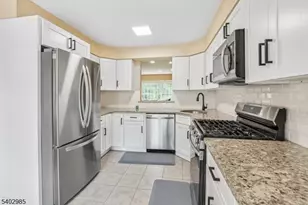 4 Tow Path Cres, Totowa, NJ 07512 - Photo 5