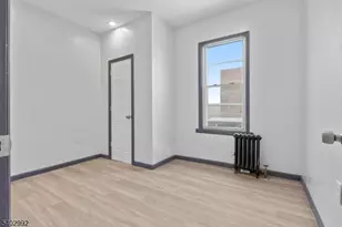 211 N 13th St, Newark, NJ 07107 - Photo 9