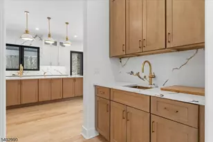 83 Falcon Rd, Livingston, NJ 07039 - Photo 7