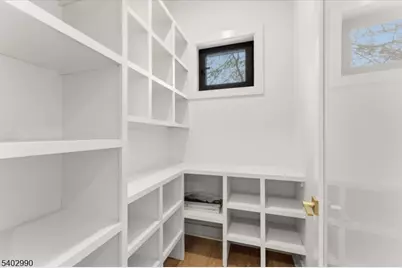 83 Falcon Rd, Livingston, NJ 07039 - Photo 9